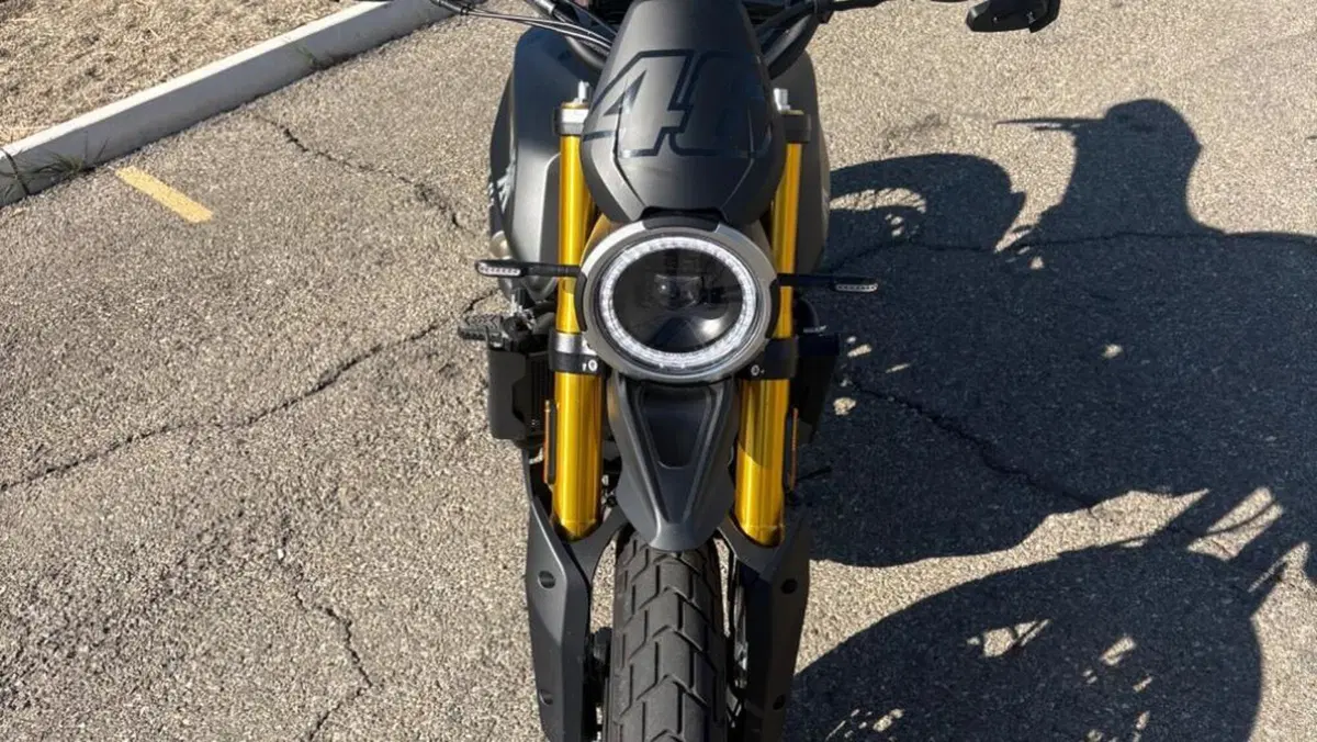 Moto Morini SEIEMMEZZO SCR (2022 - 26)  (9)