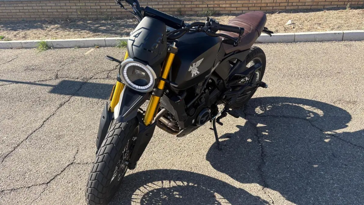 Moto Morini SEIEMMEZZO SCR (2022 - 26)  (11)