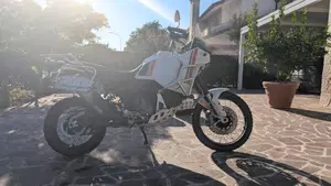 Ducati DesertX (2022 - 25)  (2)