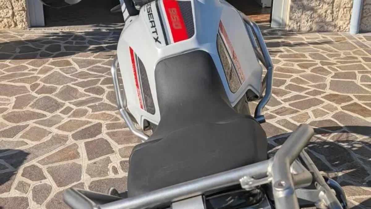 Ducati DesertX (2022 - 25)  (4)