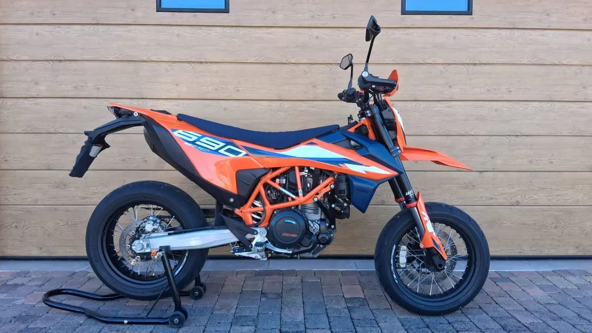 KTM 690 SMC R (2023 - 25)  (2)
