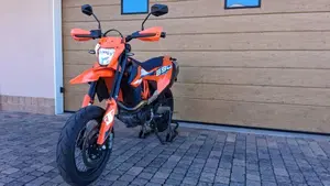 KTM 690 SMC R (2023 - 25)  (4)