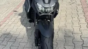 Honda CB 750 Hornet (2025)  (2)
