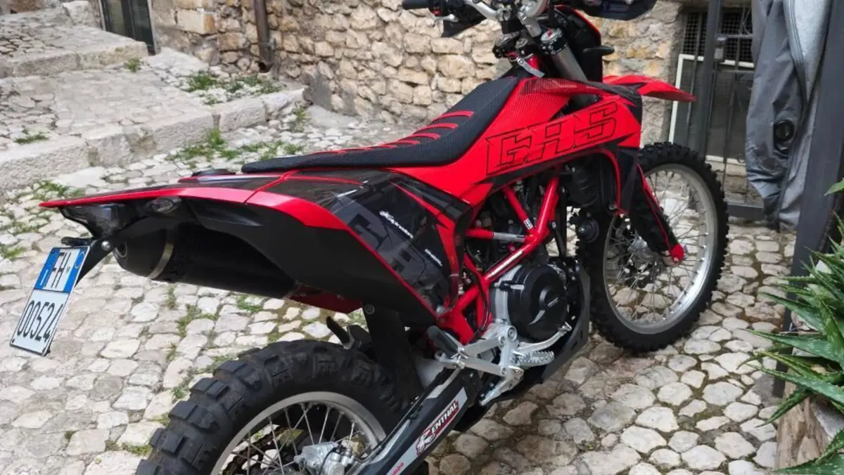 GASGAS ES 700 (2022 - 26)  (2)