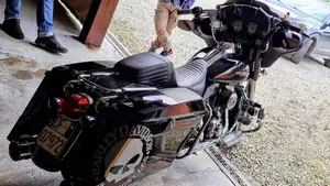 Harley-Davidson 1584 Street Glide (2008 - 10) - FLHX 