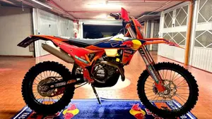 KTM 450 EXC-F Six Days (2024)  (4)