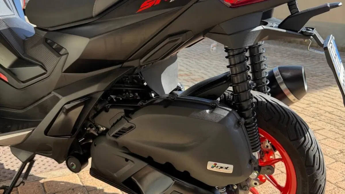 Aprilia SR GT 200 (2022 - 24)  (10)