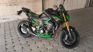Kawasaki Z 900 SE (2022 - 24)  (2)