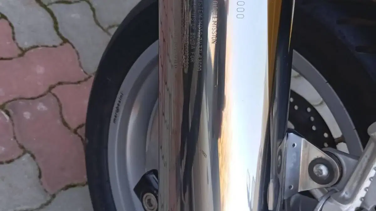 Moto Guzzi   (12)