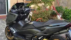 Yamaha T-Max 560 Tech Max (2022 - 24)  (3)