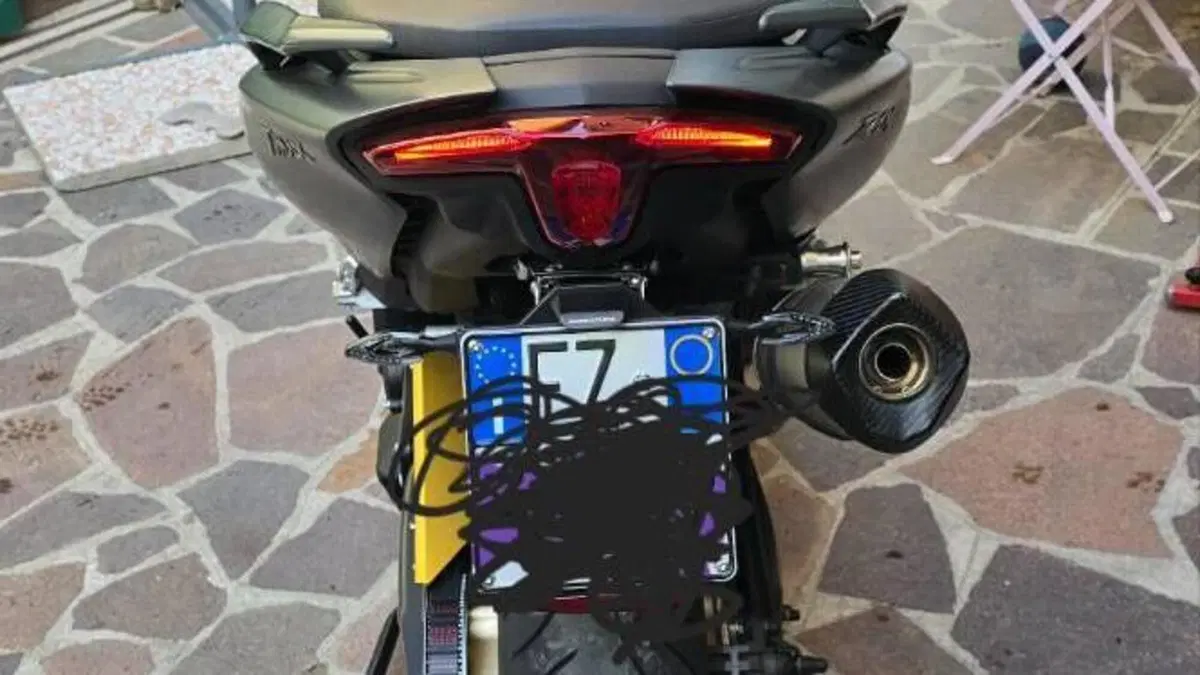 Yamaha T-Max 560 Tech Max (2022 - 24)  (6)