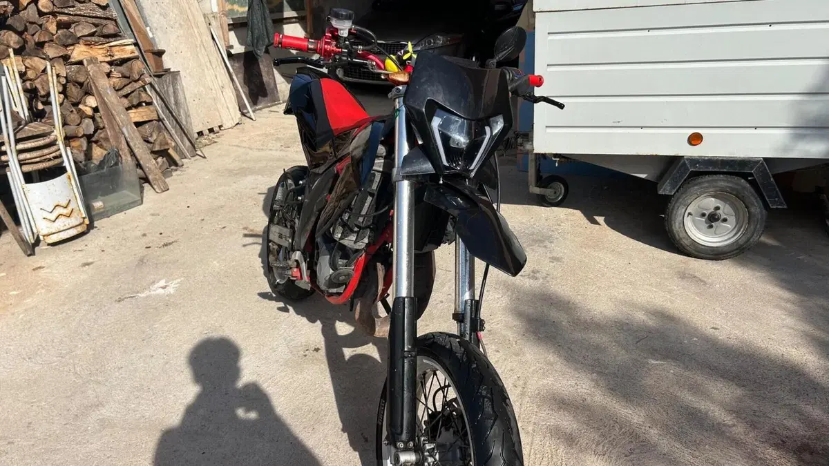 Aprilia SX 125 (2007 - 13)  (3)