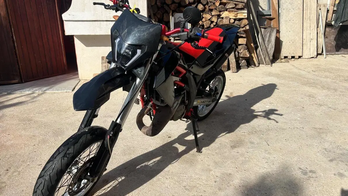 Aprilia SX 125 (2007 - 13)  (4)