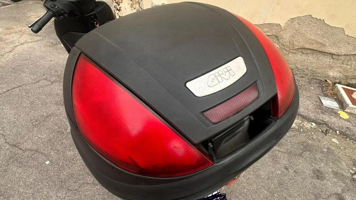 Piaggio Beverly 300 i.e. (2010 - 16)  (4)
