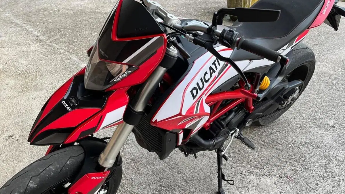 Ducati Hypermotard 821 (2013 - 15)  (2)