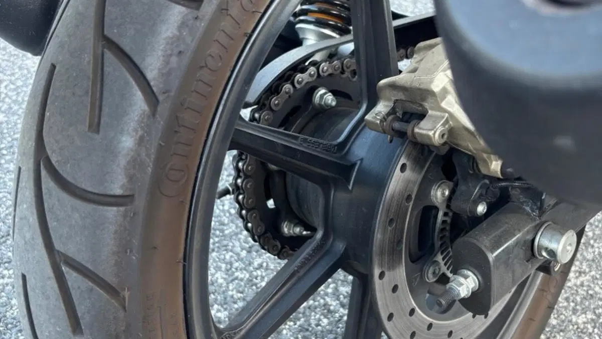 Royal Enfield Interceptor 650 (2021 - 26)  (8)