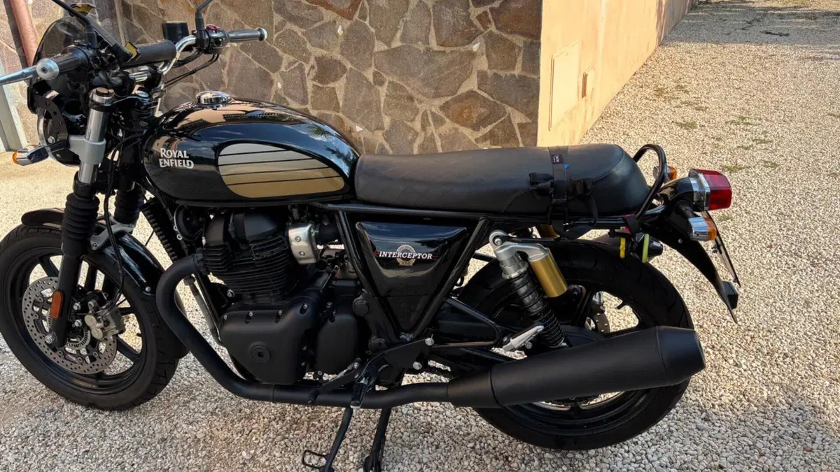 Royal Enfield Interceptor 650 (2021 - 26)  (9)