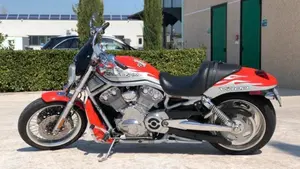 Harley-Davidson 1250 Street Rod (2005 - 06) - VRSCR  (2)
