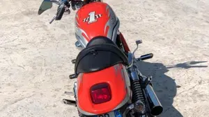 Harley-Davidson 1250 Street Rod (2005 - 06) - VRSCR  (4)