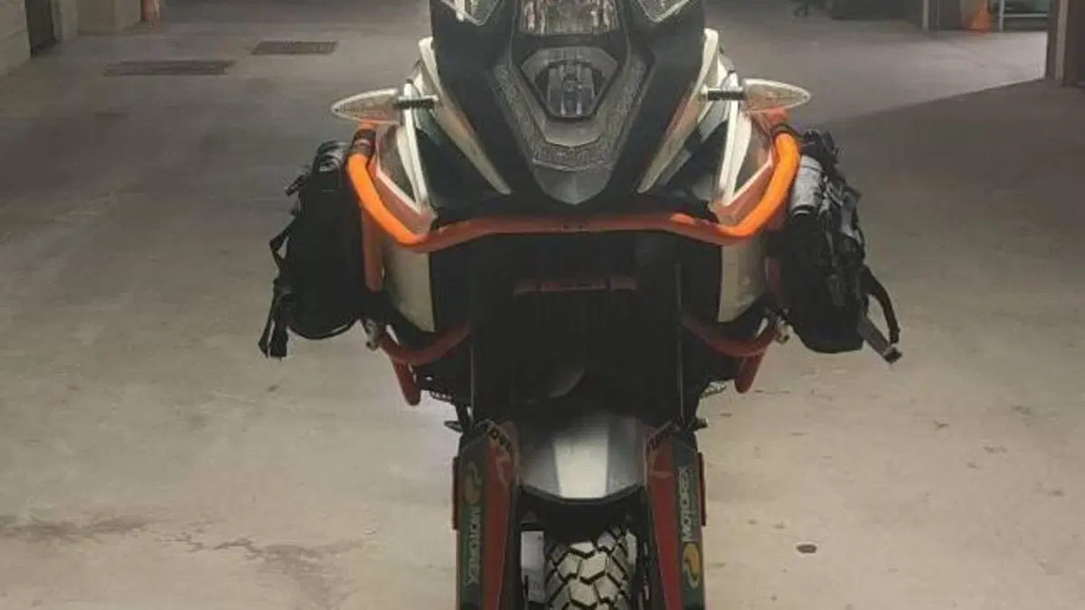 KTM 1090 Adventure R (2017 - 19)  (4)