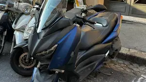 Yamaha X-Max 400 ABS (2017 - 20)  (2)