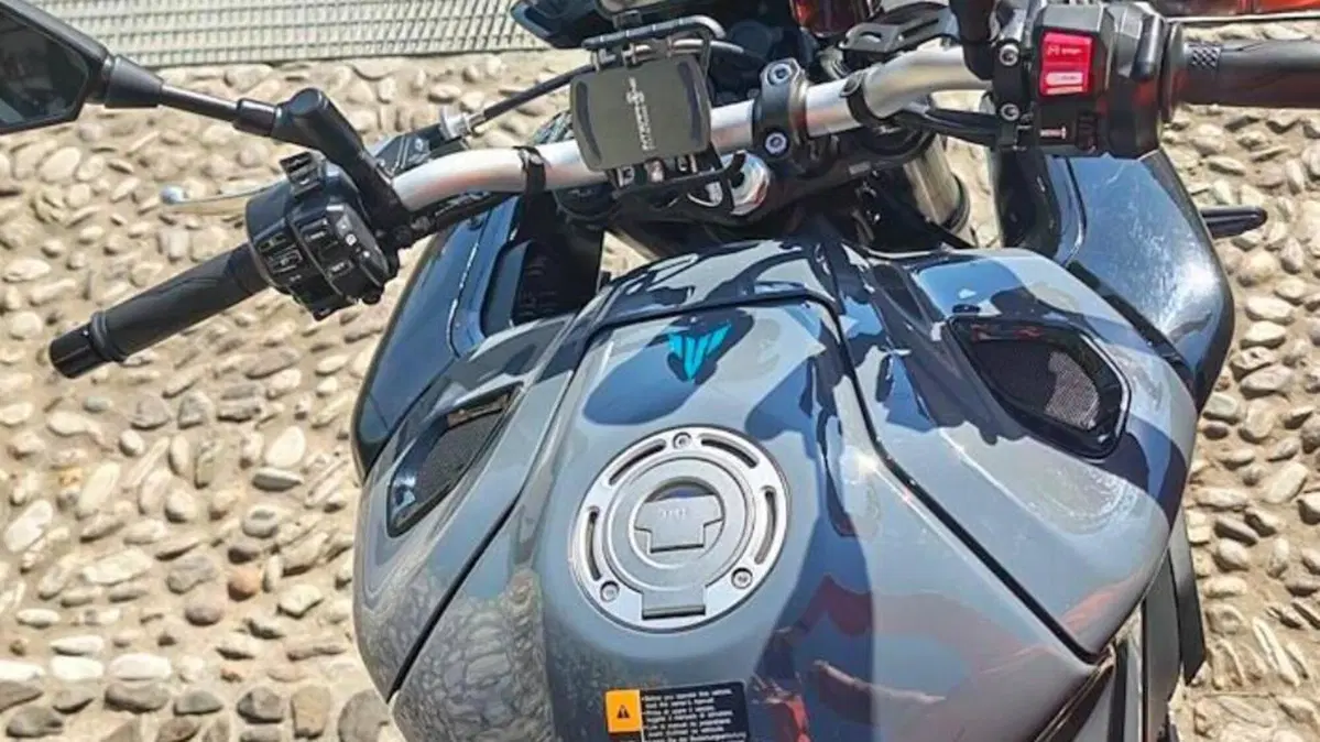 Yamaha MT-10 (2022 - 26)  (3)