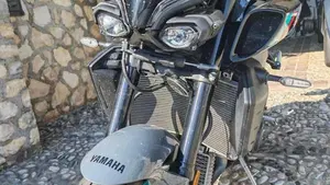 Yamaha MT-10 (2022 - 26)  (5)