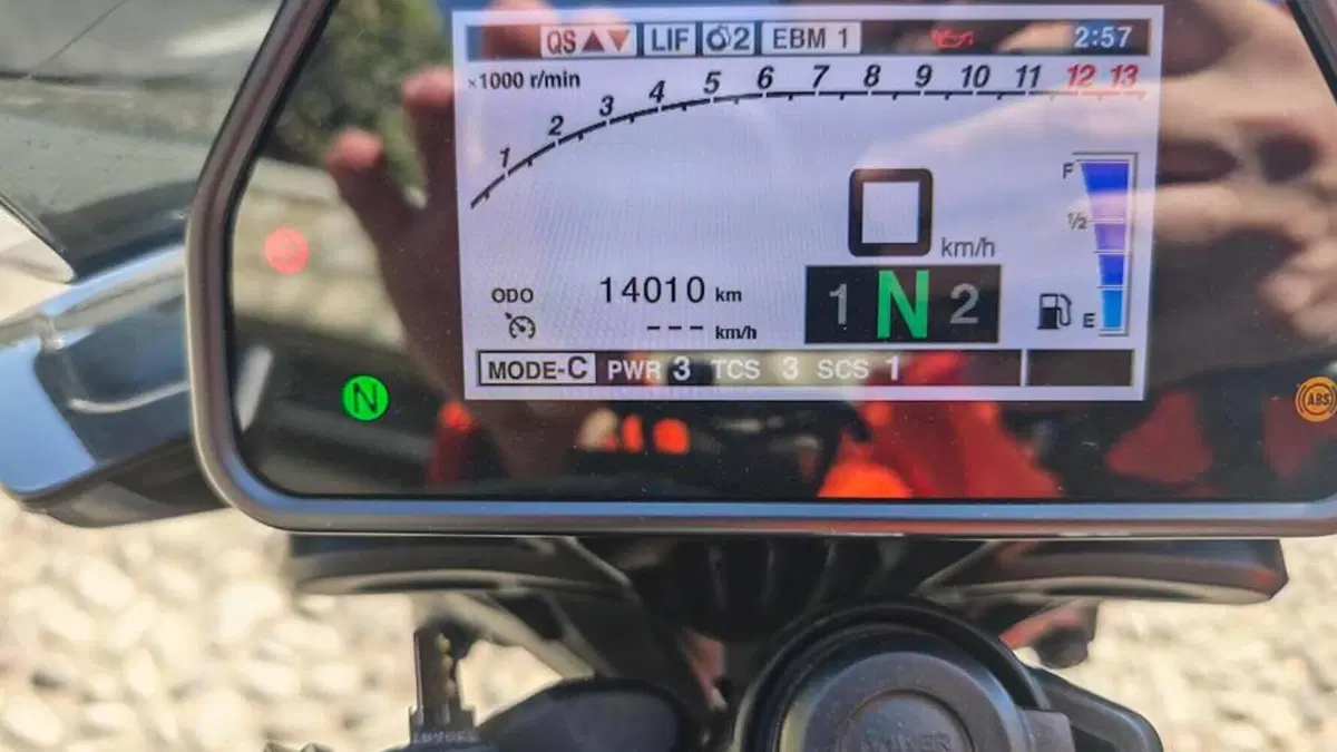 Yamaha MT-10 (2022 - 26)  (9)