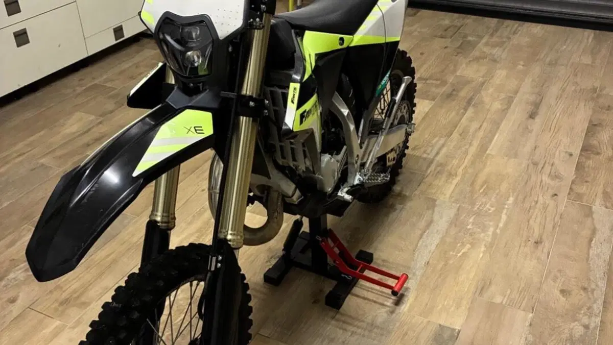Fantic Motor XE 125 Black Edition (2024) 