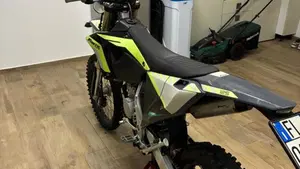 Fantic Motor XE 125 Black Edition (2024)  (3)