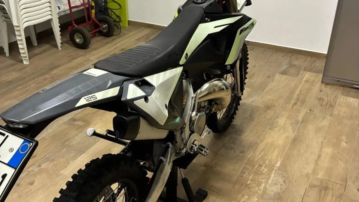 Fantic Motor XE 125 Black Edition (2024)  (4)