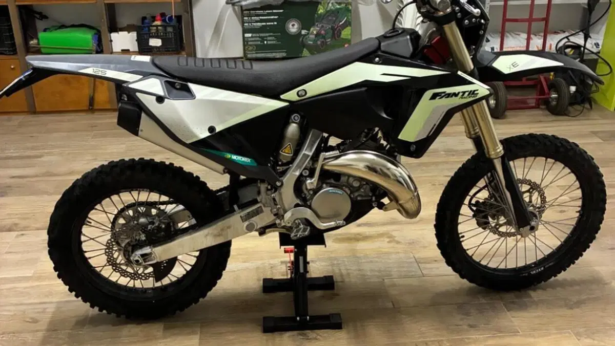 Fantic Motor XE 125 Black Edition (2024)  (6)