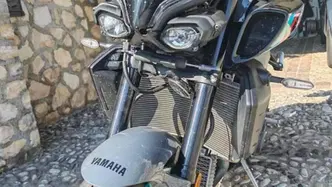 Yamaha MT-10 (2022 - 26) usata