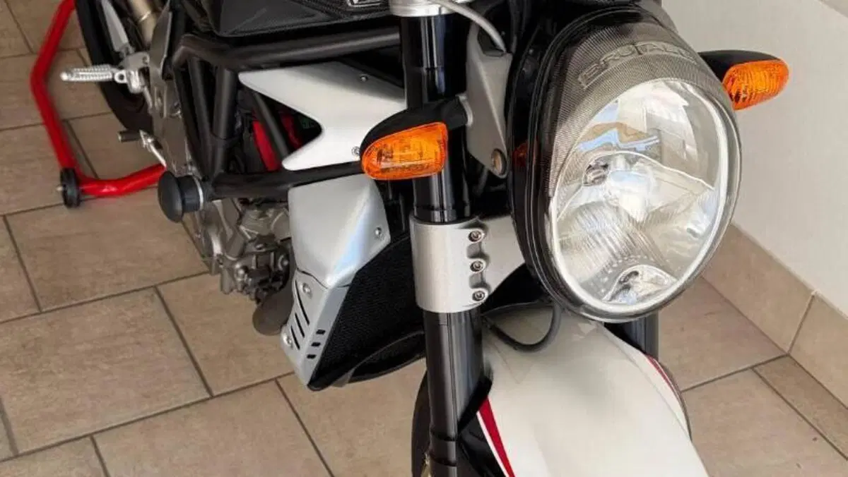 MV Agusta Brutale 910 R (2006 - 11)  (2)