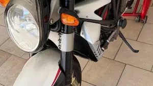 MV Agusta Brutale 910 R (2006 - 11)  (7)