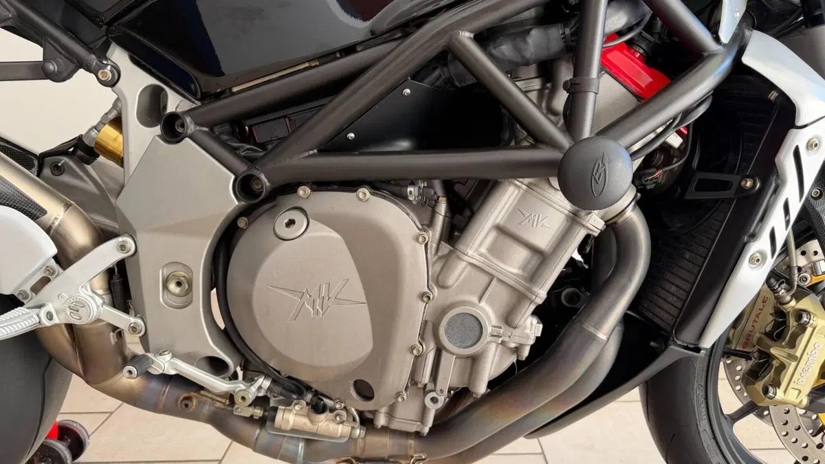 MV Agusta Brutale 910 R (2006 - 11)  (12)
