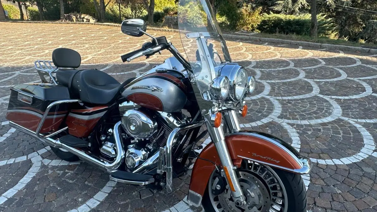 Harley-Davidson 1584 Road King Classic (2007 - 11) - FLHRCI  (3)