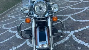 Harley-Davidson 1584 Road King Classic (2007 - 11) - FLHRCI  (4)