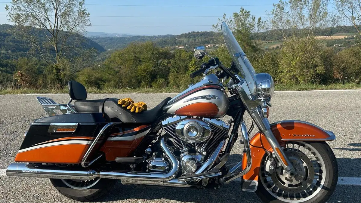 Harley-Davidson 1584 Road King Classic (2007 - 11) - FLHRCI  (11)
