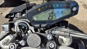 Yamaha MT-09 (2017 - 20)  (4)
