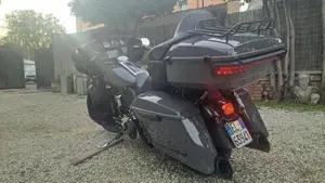 Harley-Davidson 107 Electra Glide Ultra Limited (2017 - 18) - FLHTK  (2)