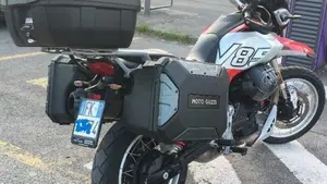 Moto Guzzi V85 TT (2024 - 26)  (3)