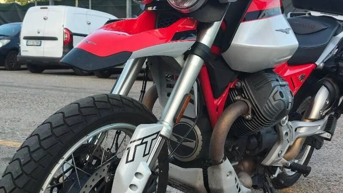 Moto Guzzi V85 TT (2024 - 26)  (7)