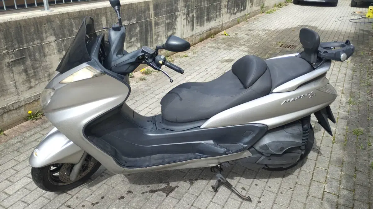 Yamaha Majesty 400 (2004 - 08) 