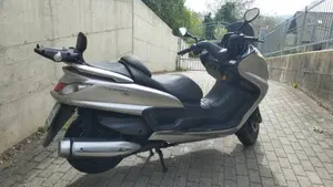 Yamaha Majesty 400 (2004 - 08)  (4)