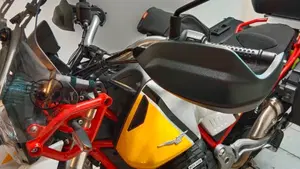 Moto Guzzi V85 TT Evocative Graphics (2019 - 20)  (6)
