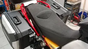 Moto Guzzi V85 TT Evocative Graphics (2019 - 20)  (16)