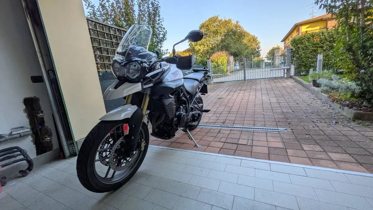 Triumph Tiger 800 (2010 - 14)  (3)
