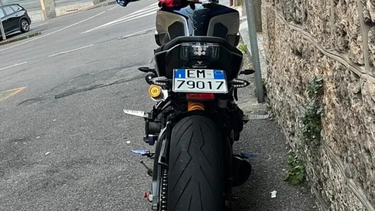 Yamaha MT-09 SP (2018 - 20)  (2)