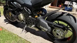 Ducati Streetfighter V4 S (2023 - 24)  (3)